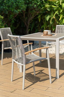 Enjoy Al Fresco Meals with AJUNION Luxury Aluminum Garden Set and Rope Weave Armchair